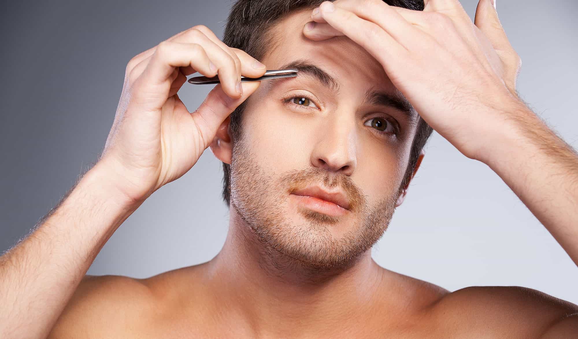 Comment épiler les sourcils des hommes en 7 étapes illustrées très