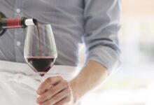 Les flavonoïdes du vin rouge vous aident-ils à vivre plus longtemps ?